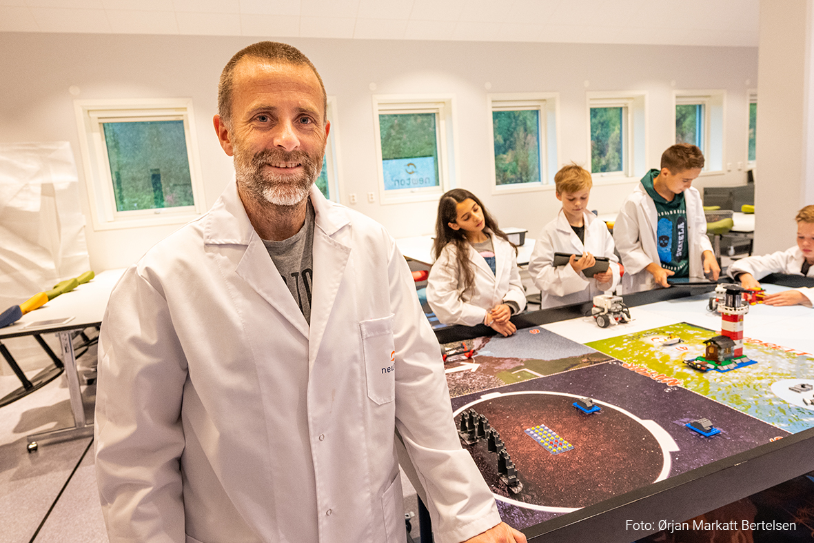 – Da er det lite som kan måle seg med å være Newton-lærer! 